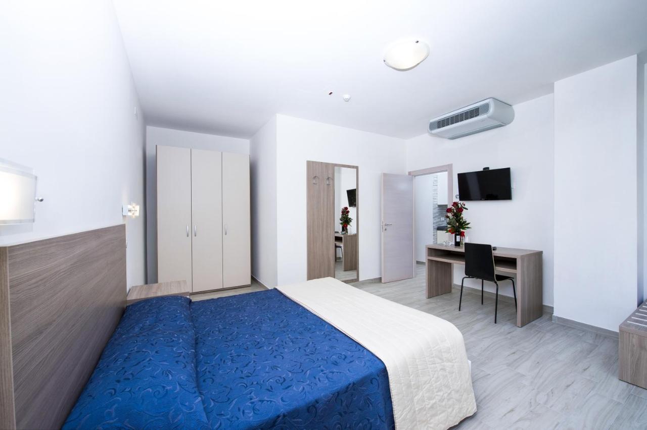 Ciccio Hotel Misano Adriatico Extérieur photo