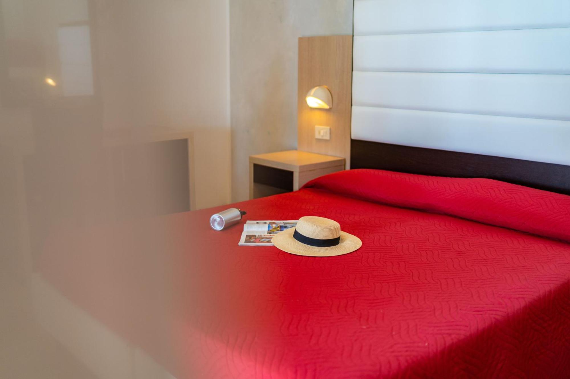 Ciccio Hotel Misano Adriatico Extérieur photo